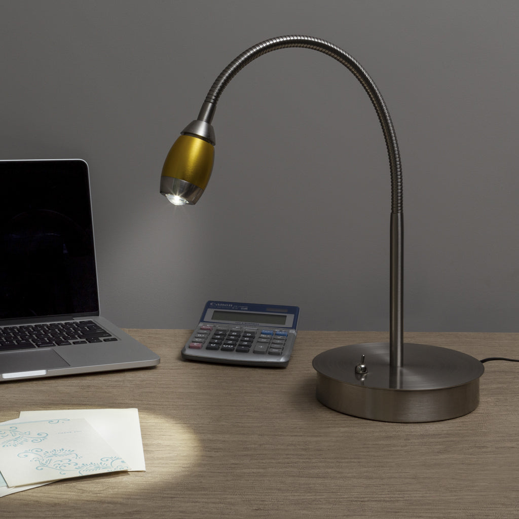 FOCUS Adjustable Beam Desk Lamp