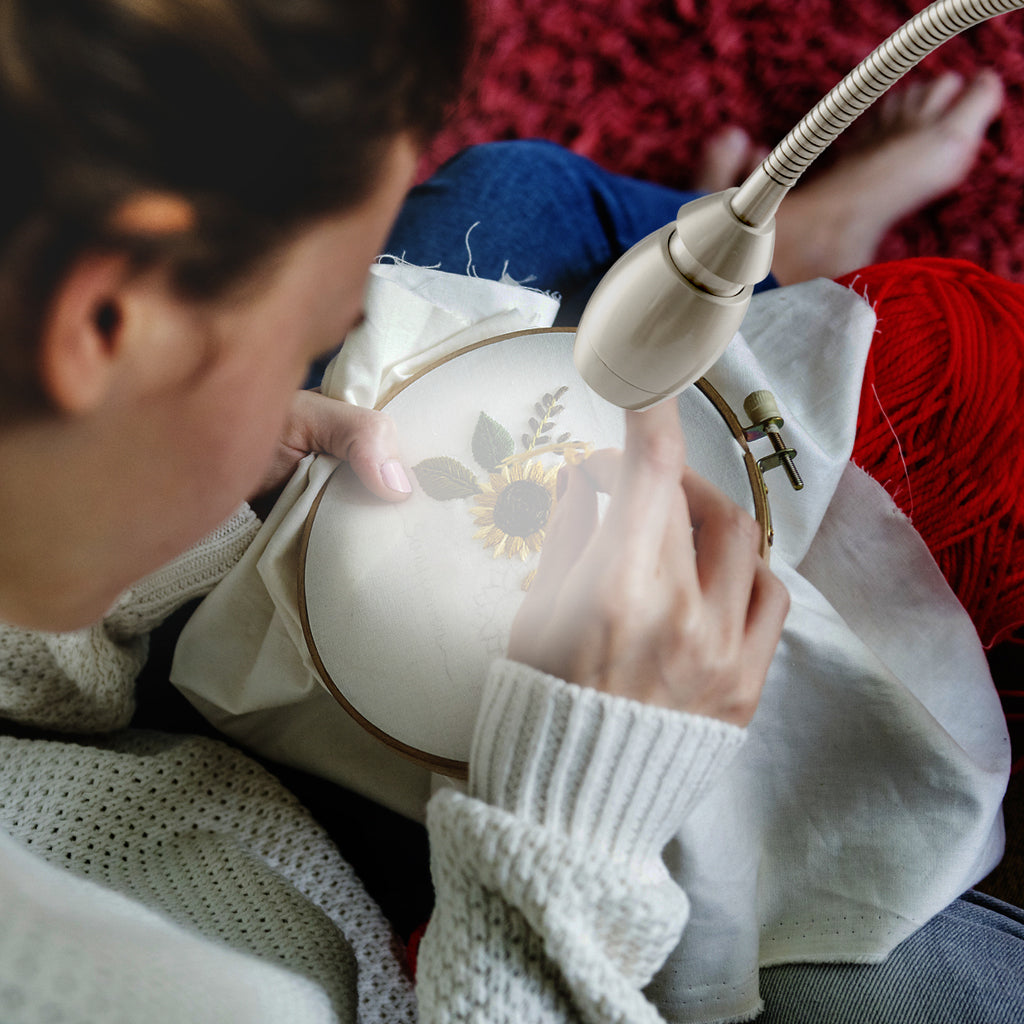 FOCUS Adjustable Beam Floor Lamp