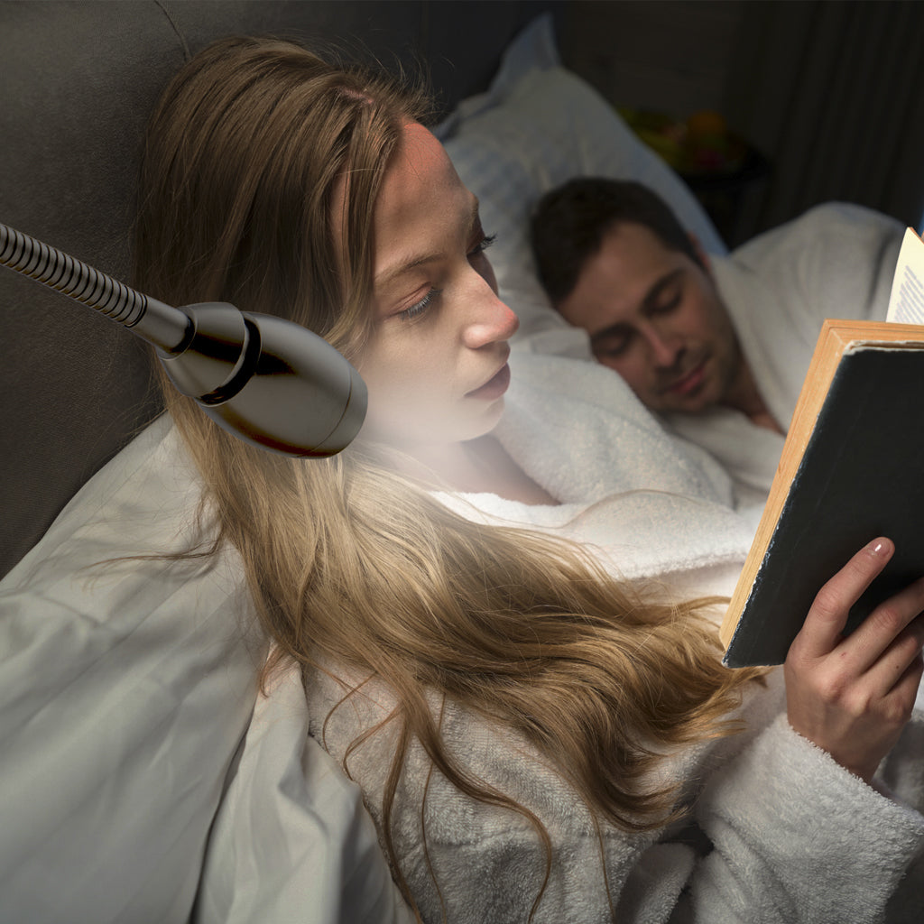 FOCUS Adjustable Beam Floor Lamp