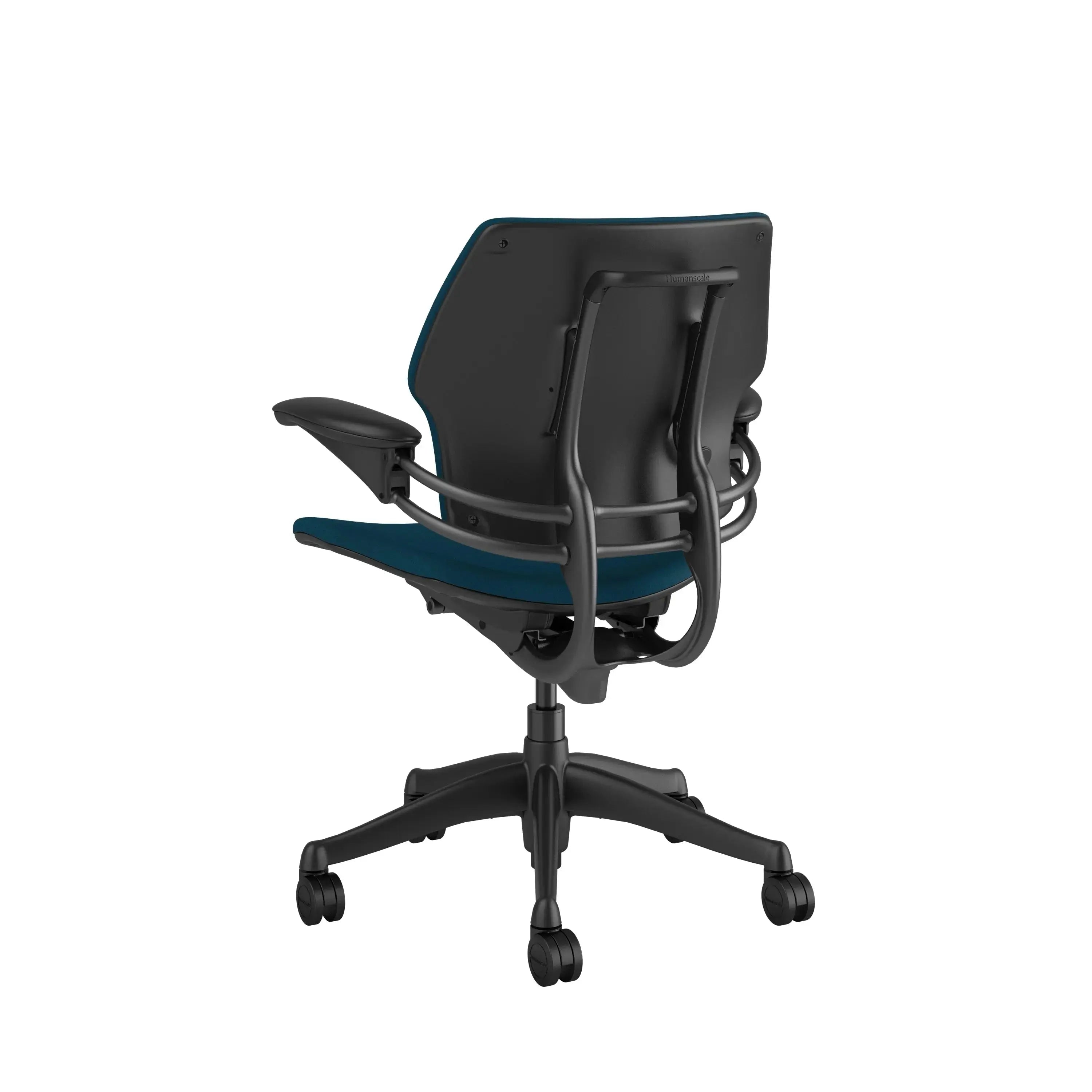 Humanscale Freedom Executive Chair with Headrest | Relax The Back