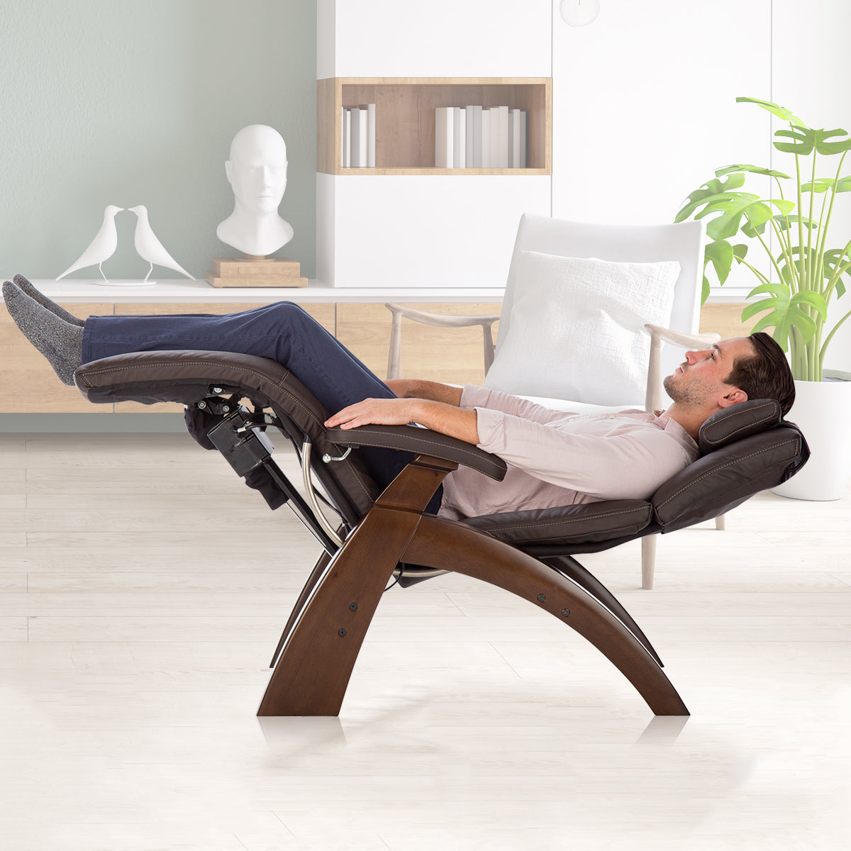 Perfect Chair Classic Zero Gravity Power Recliner Chair — Relax The Back