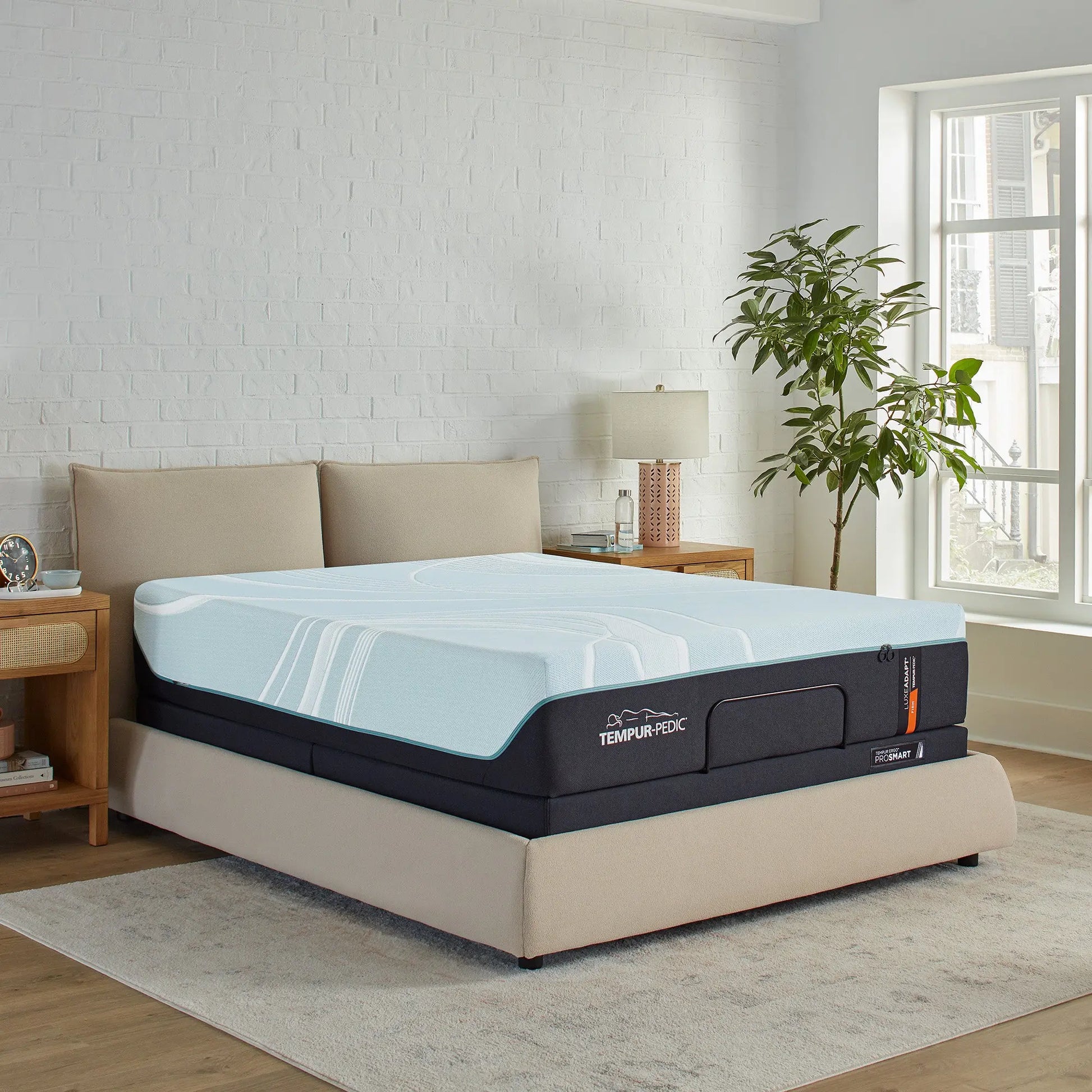 TEMPUR-LuxeAdapt® 13" Firm Mattress