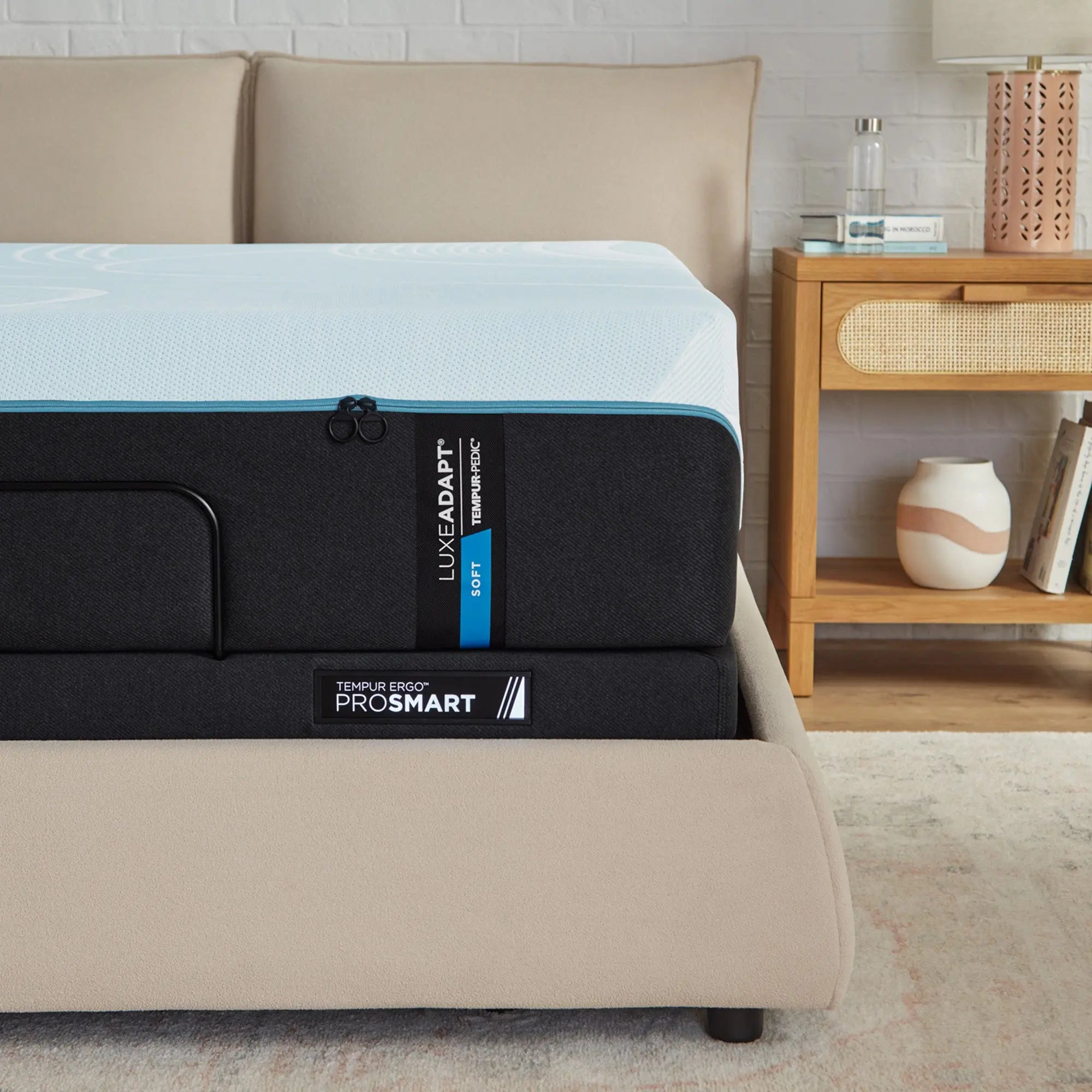 Tempur-Pedic TEMPUR-LuxeAdapt Soft Mattress | Relax The Back