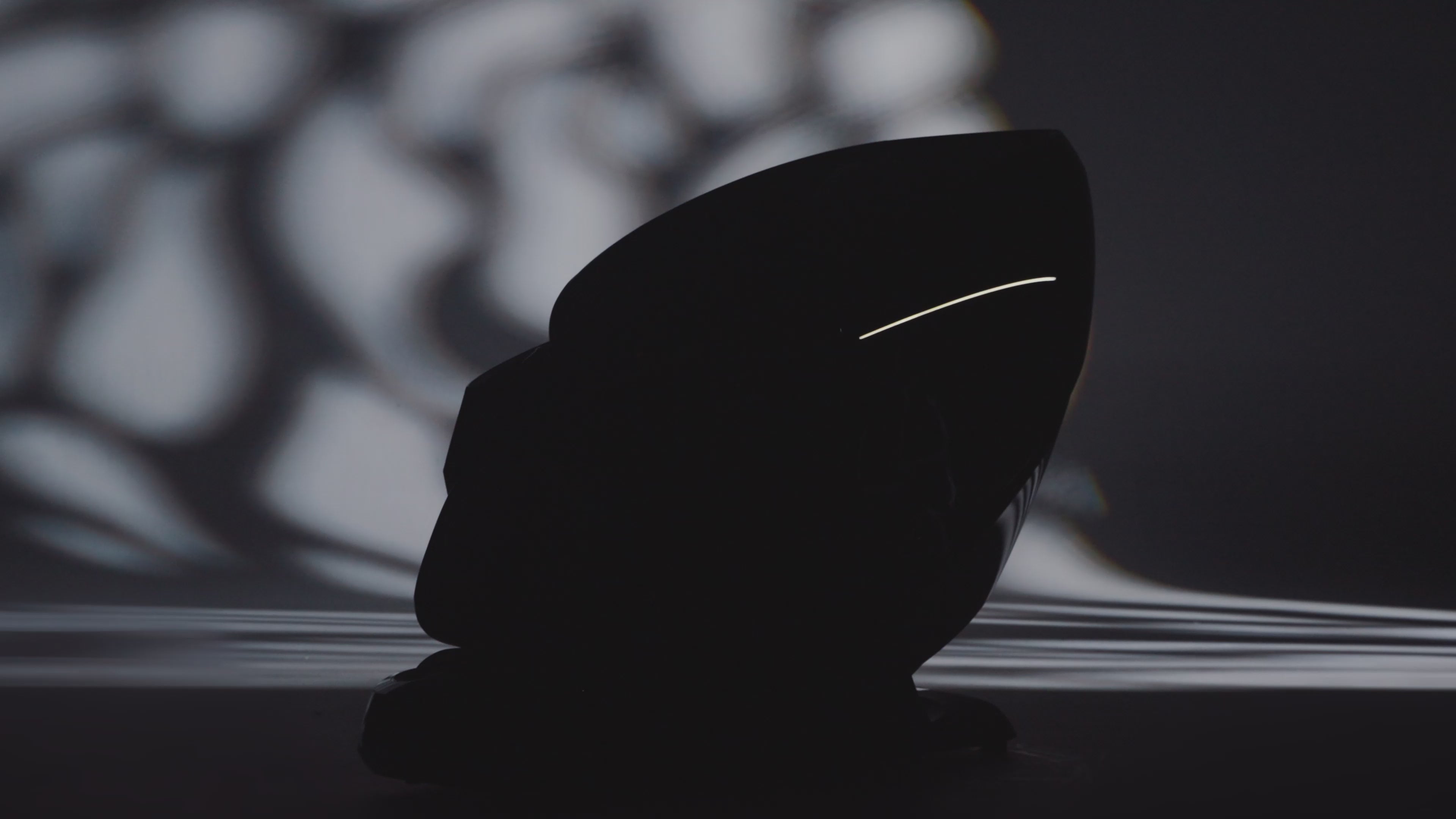 Load video: Cozzia Fusion Pro Massage Chair