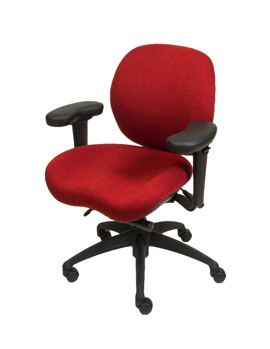Front view product image of the Management Grand Chair 