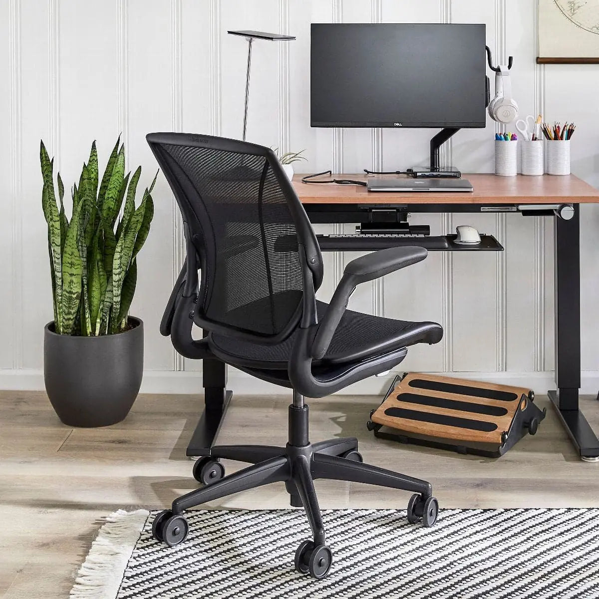 Humanscale Foot Machine | Ergonomic Footrest for Circulation